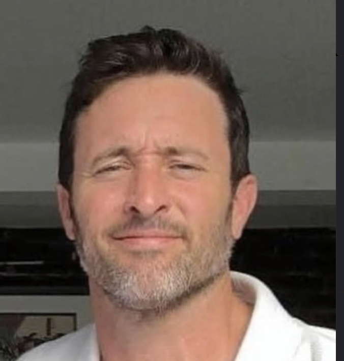 <em>Mark R., Verified Buyer</em>